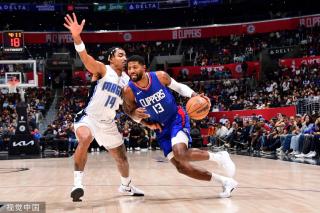 他曾多次与 他曾多次与