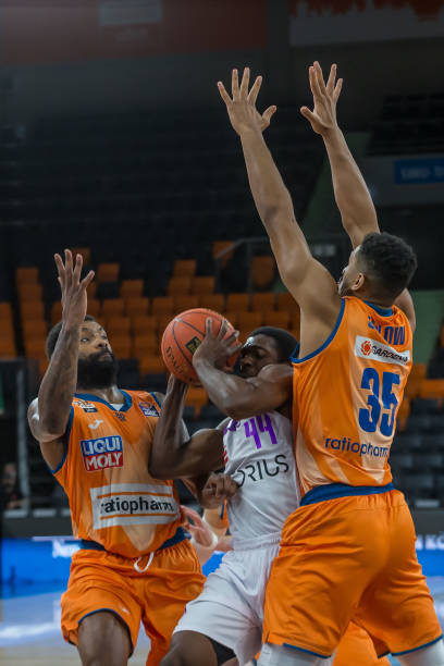 通过智能设 通过智能设